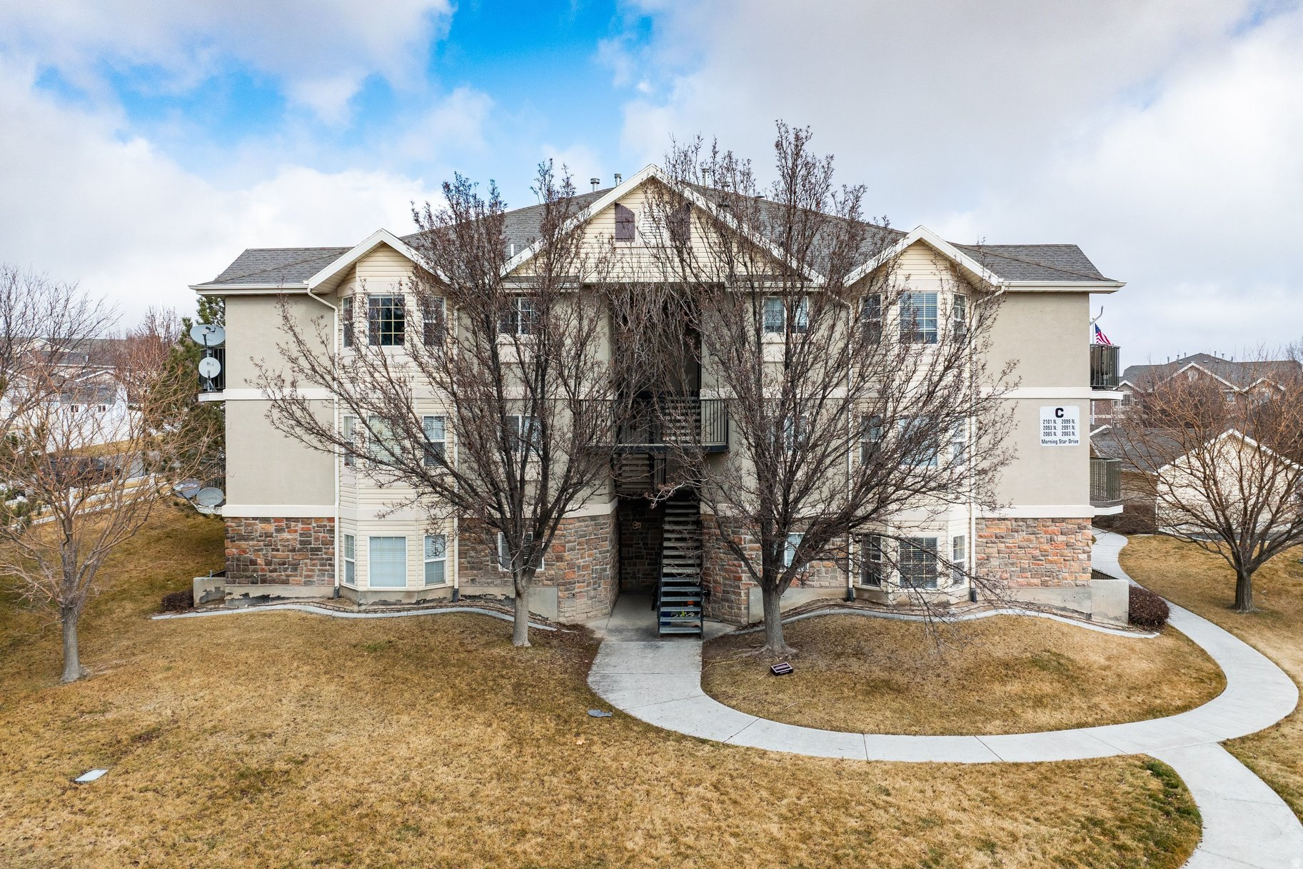 HARVEST HILL - Residential