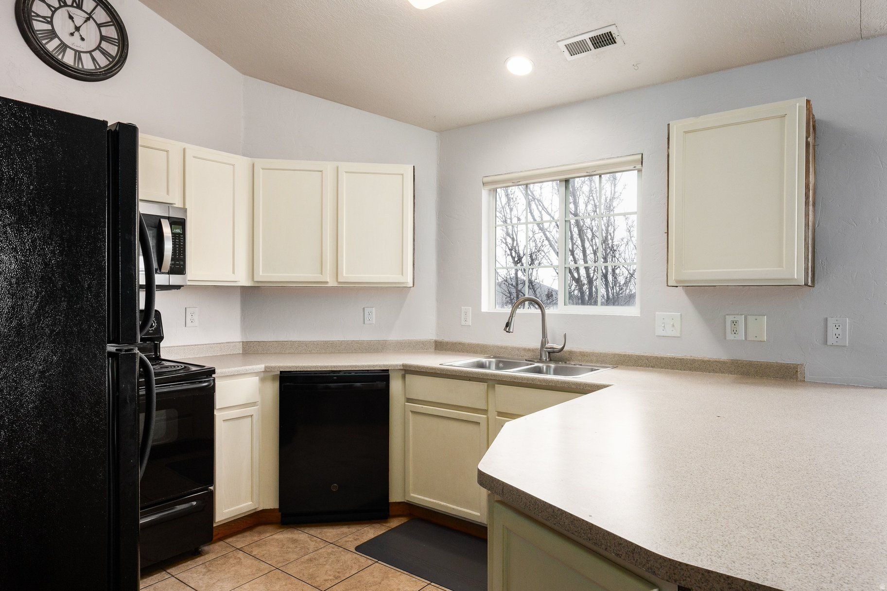 HARVEST HILL - Residential