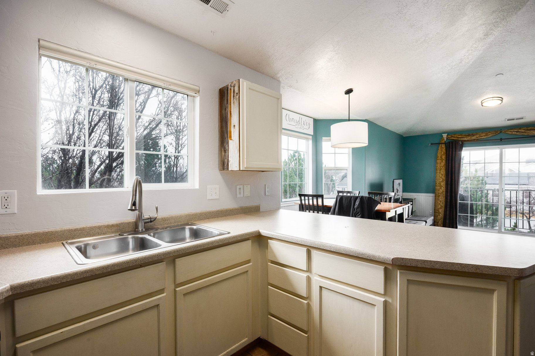 HARVEST HILL - Residential