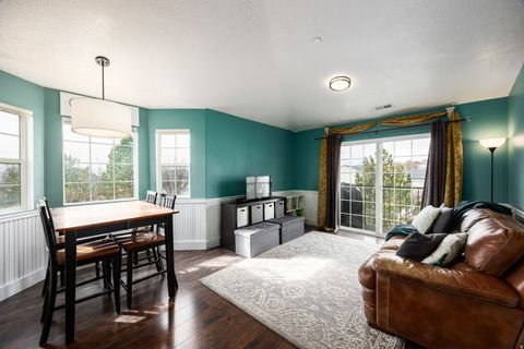 Photo of 2101 N MORNING STAR DR #C10, Saratoga Springs, UT 84045 (MLS # 2138104)