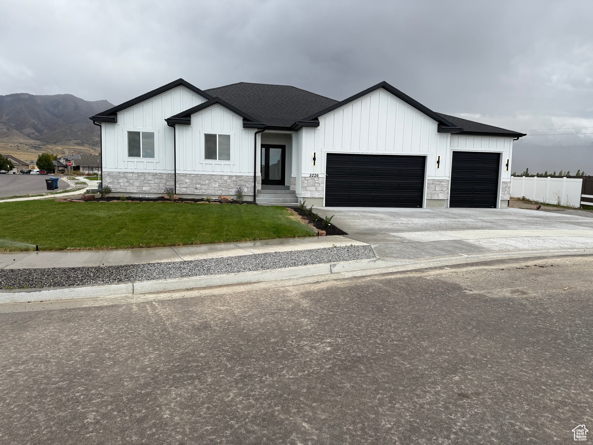 SUNNYSIDE ESTATES SUBDIVISION - Residential