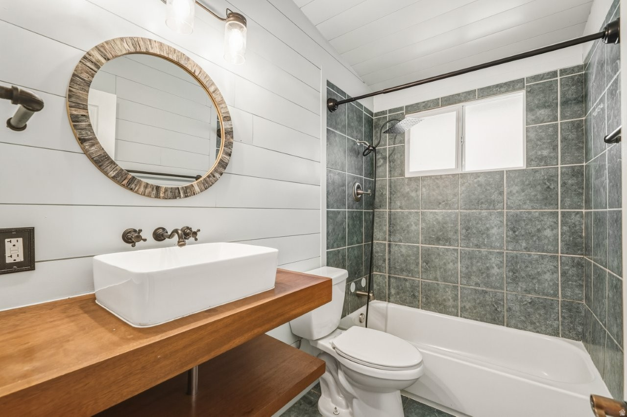 ROMNEY ADDITION - Residential