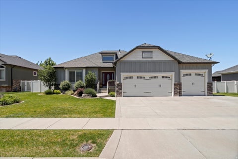 Homes For Sale - 7459 S 1075e<br/> South Weber, UT 84405