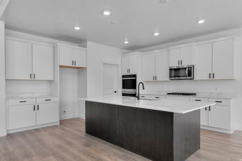 Tiny photo for 1559 E 1010 N #206, Salem, UT 84653 (MLS # 2167951)