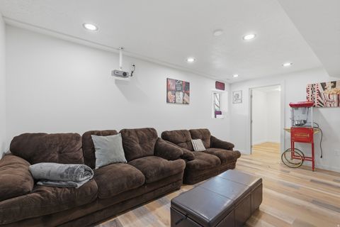 Tiny photo for 1019 E 1100 N, Ogden, UT 84404 (MLS # 2141857)