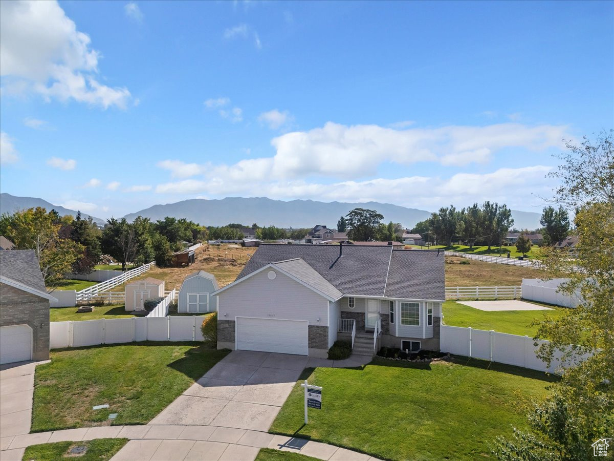 MUIRFIELD - Residential