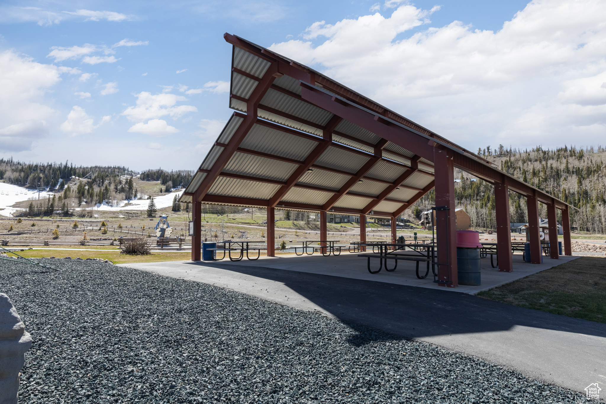 CHALET VILLAGE - Residential