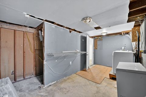 Tiny photo for 5888 S SAGEWOOD Dr, Murray, UT 84107 (MLS # 2120963)