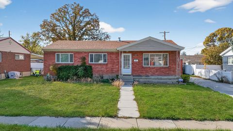 Tiny photo for 5888 S SAGEWOOD Dr, Murray, UT 84107 (MLS # 2120963)