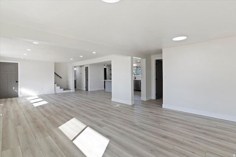 Tiny photo for 19 E NORTH CANYON RD, Bountiful, UT 84010 (MLS # 2127245)