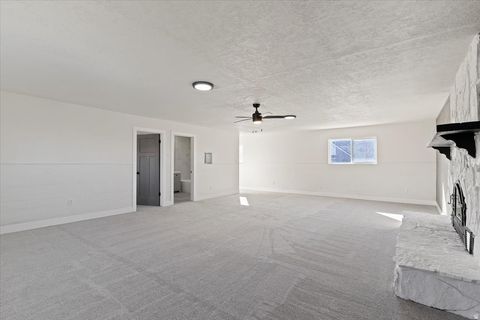 Tiny photo for 19 E NORTH CANYON RD, Bountiful, UT 84010 (MLS # 2127245)