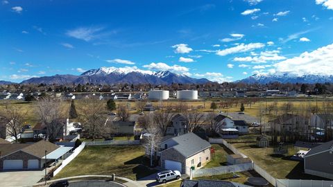 Tiny photo for 2953 W 4650 S, Roy, UT 84067 (MLS # 2139896)