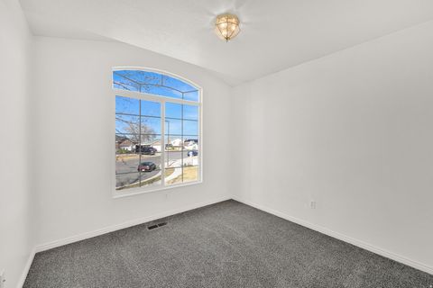 Tiny photo for 2953 W 4650 S, Roy, UT 84067 (MLS # 2139896)