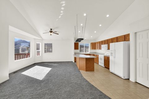 Tiny photo for 2953 W 4650 S, Roy, UT 84067 (MLS # 2139896)