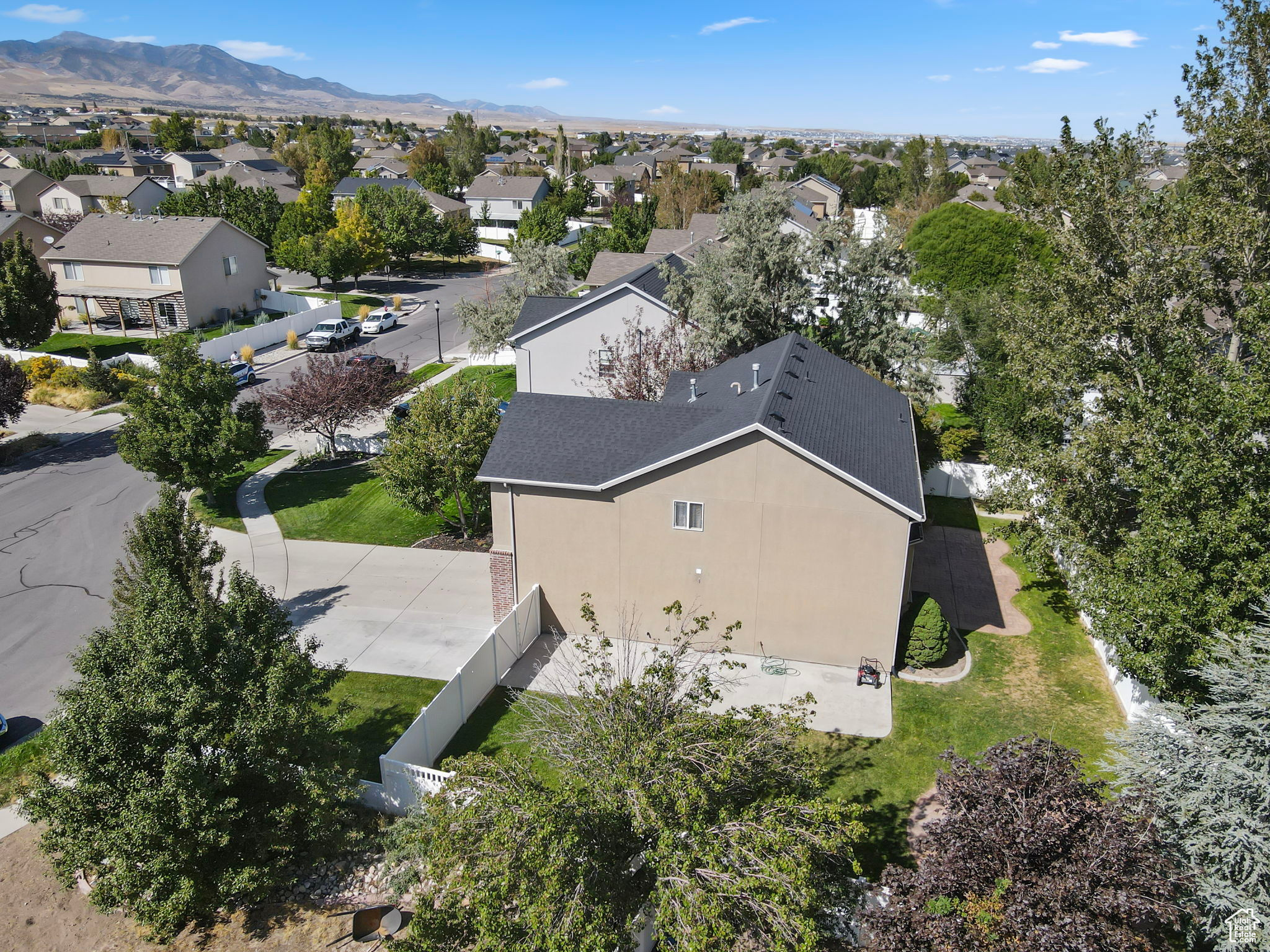 HAMILTON FARMS - Residential