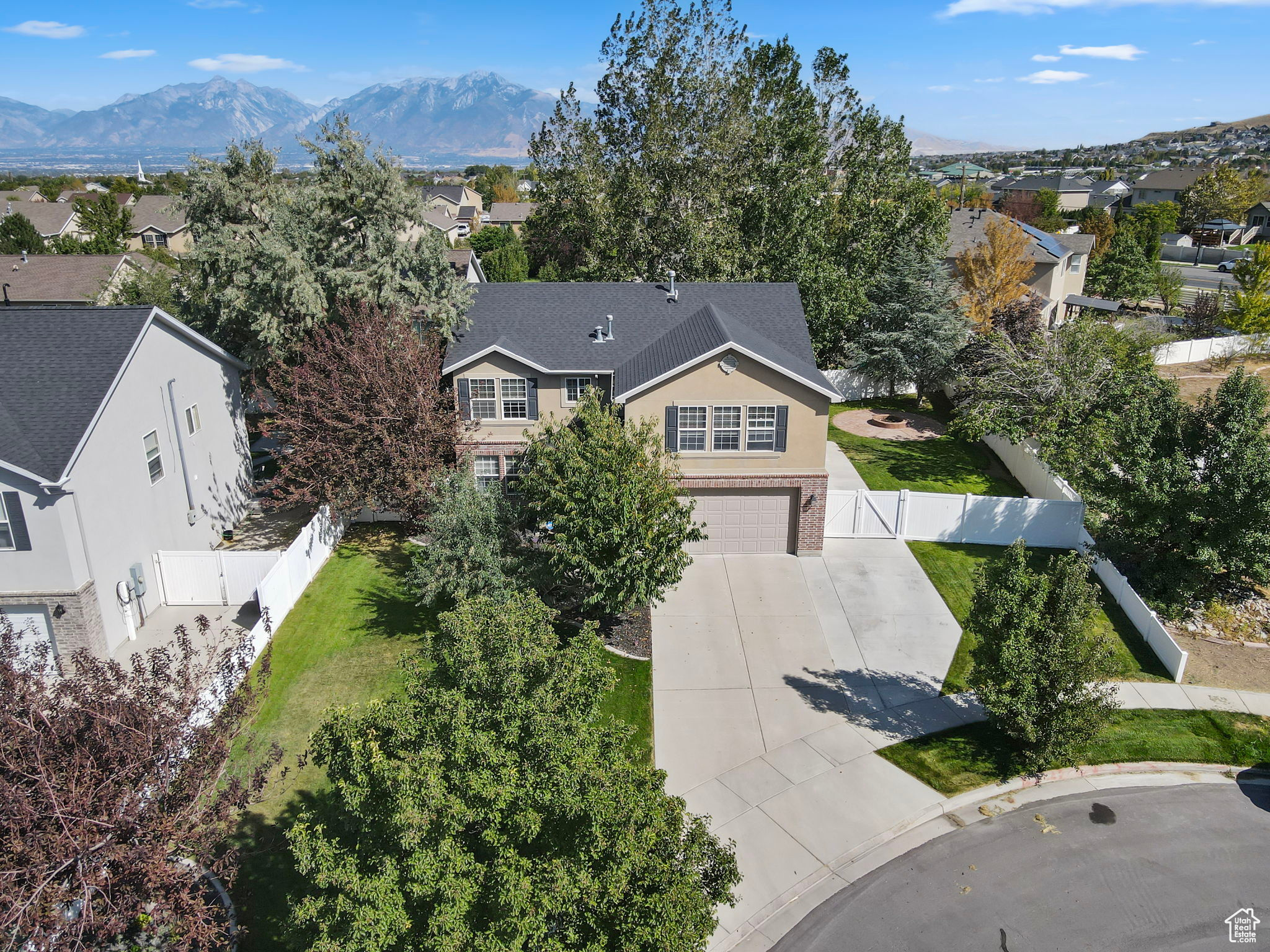 HAMILTON FARMS - Residential