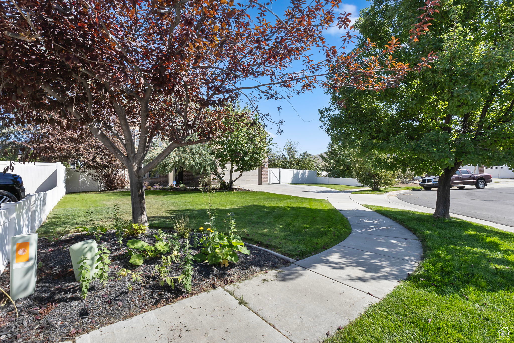 HAMILTON FARMS - Residential