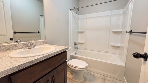 Tiny photo for 328 W PAGES LN, Bountiful, UT 84010 (MLS # 2133088)