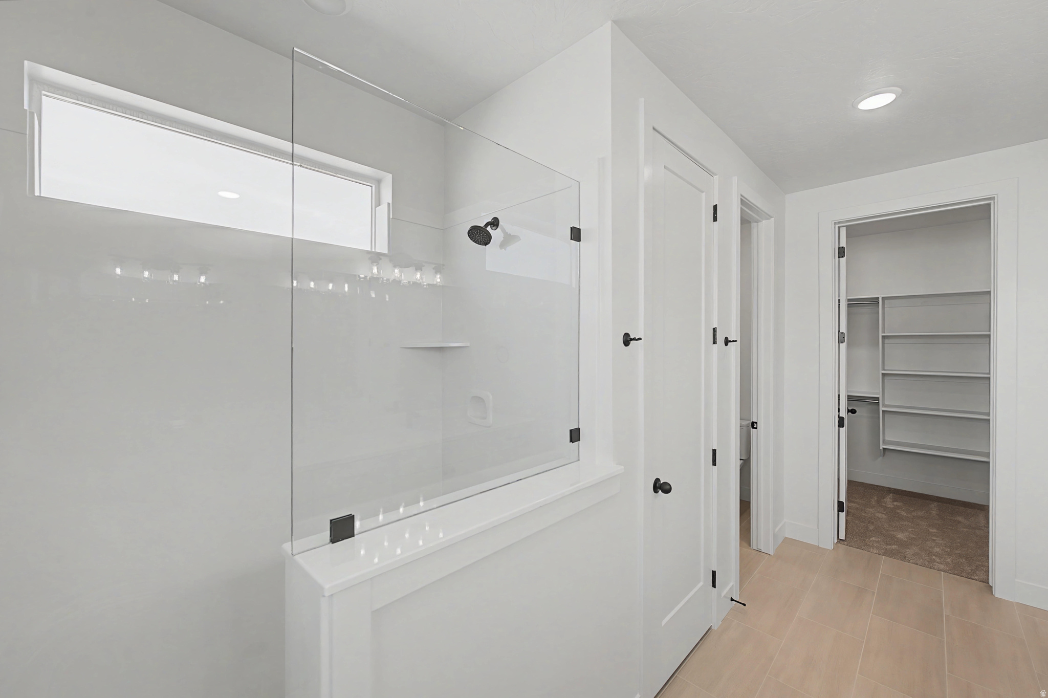 IRON WEST - Residential