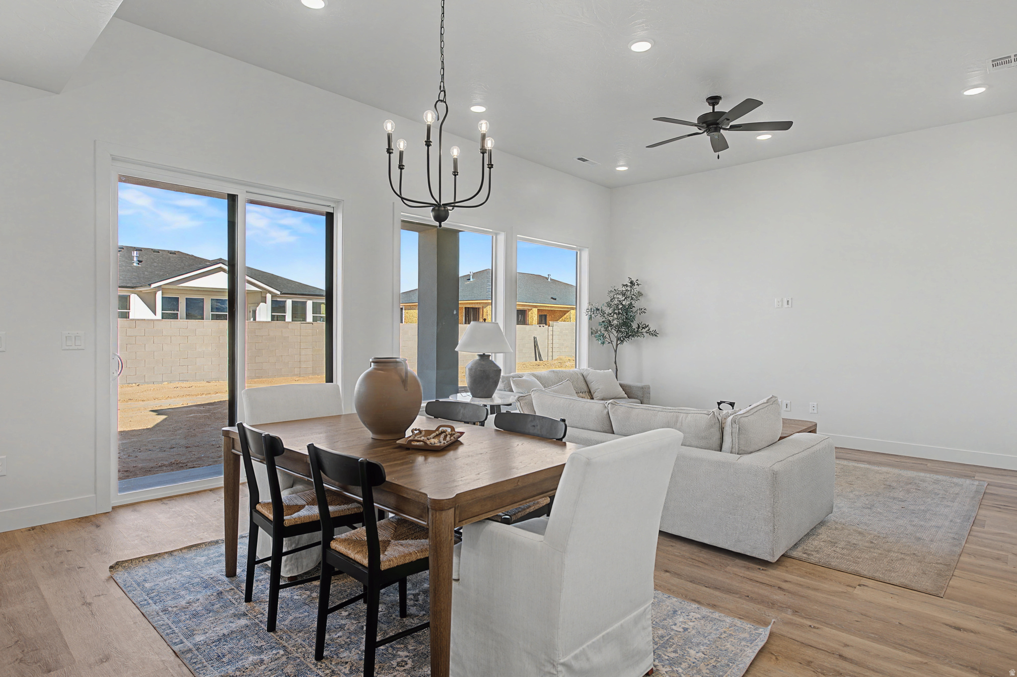 IRON WEST - Residential