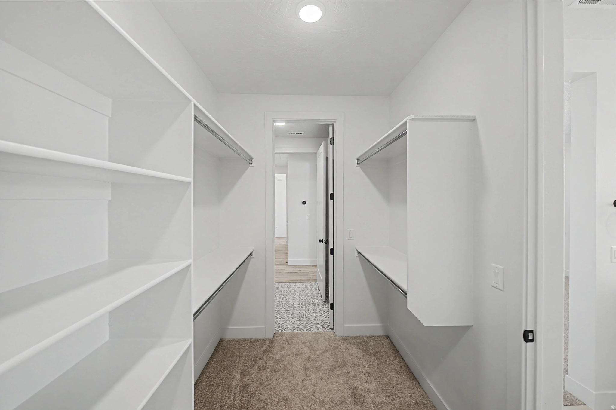 IRON WEST - Residential