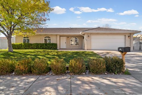 Tiny photo for 485 N 800 E, Washington, UT 84780 (MLS # 2126917)