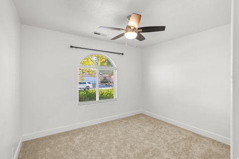 Tiny photo for 485 N 800 E, Washington, UT 84780 (MLS # 2126917)