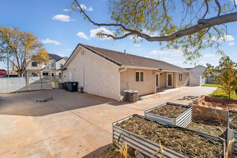 Tiny photo for 485 N 800 E, Washington, UT 84780 (MLS # 2126917)