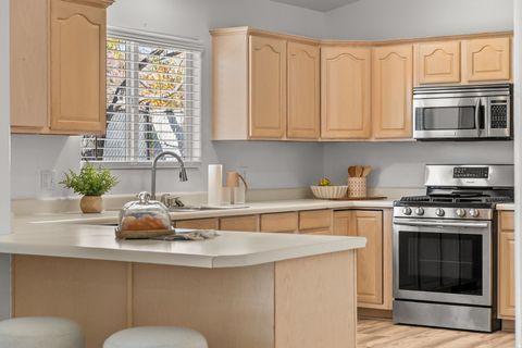 Tiny photo for 485 N 800 E, Washington, UT 84780 (MLS # 2126917)