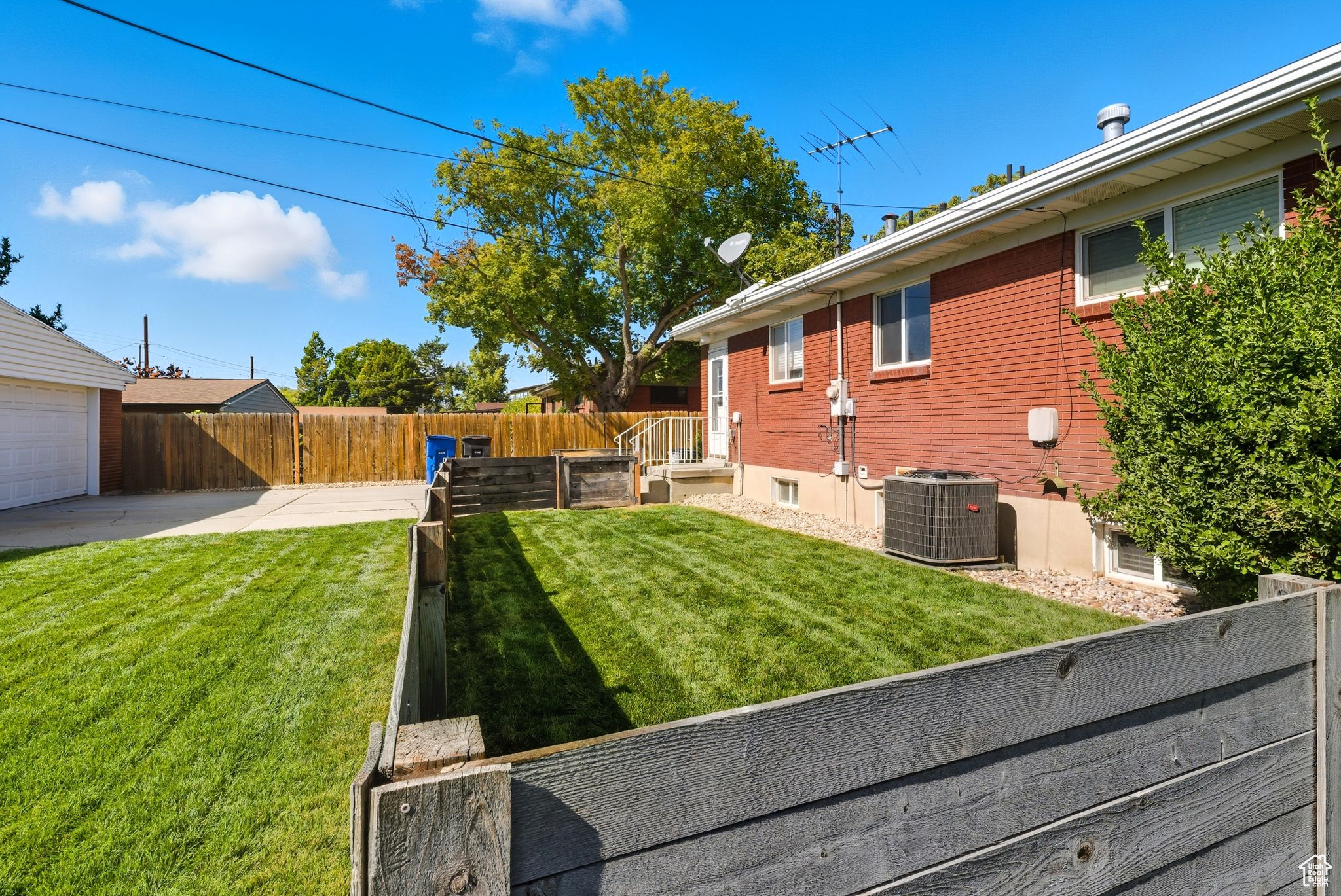 BEST ACRES - Residential