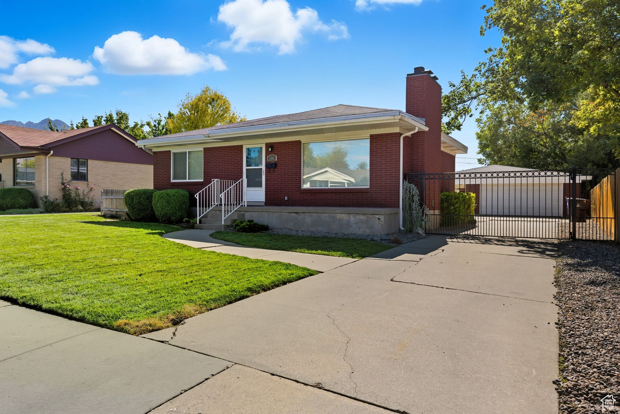 BEST ACRES - Residential