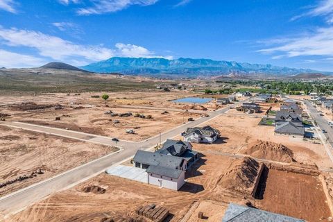 Tiny photo for 994 W 1920 S, Hurricane, UT 84737 (MLS # 2149849)