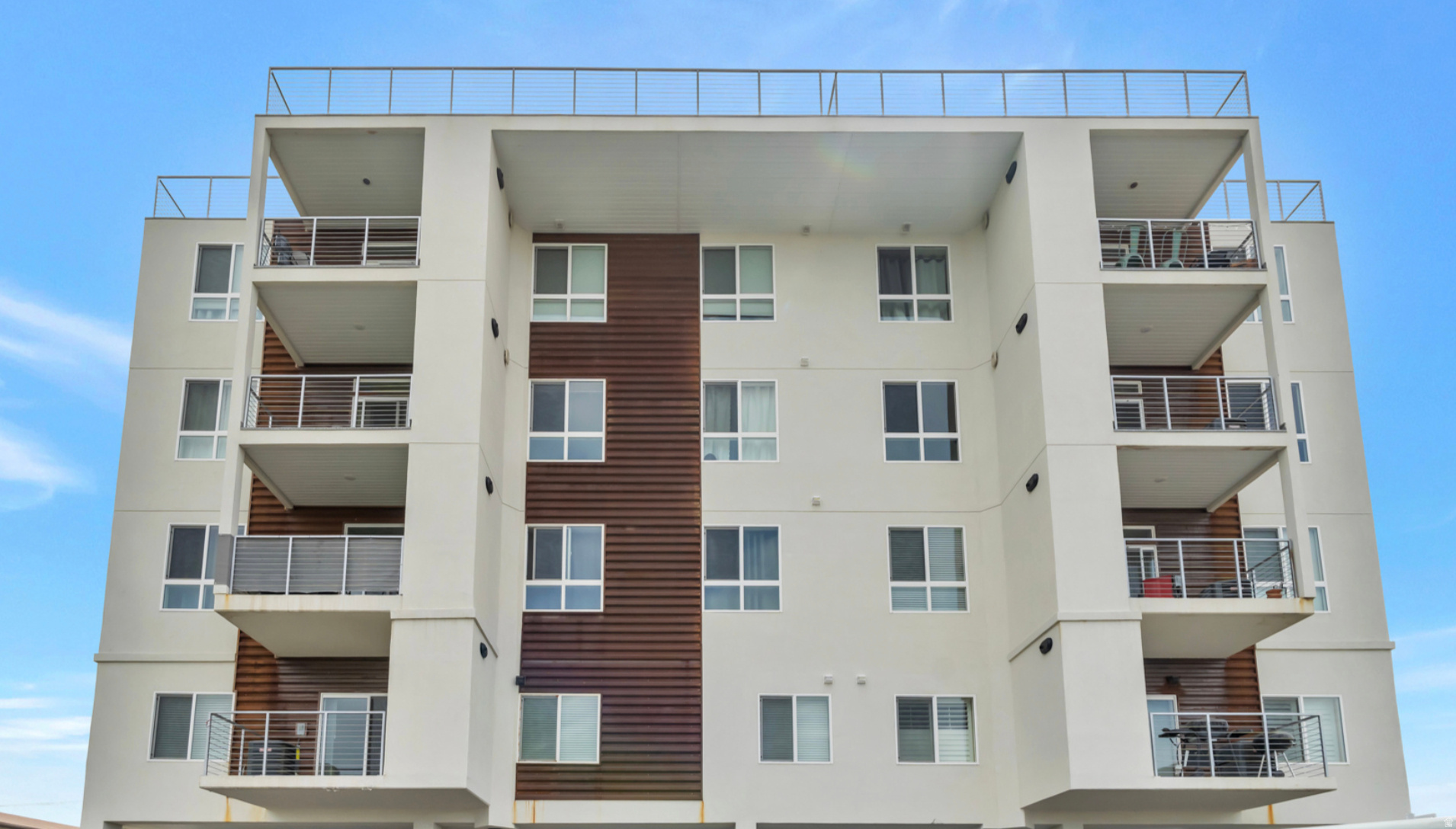 FALCON RIDGE - Residential