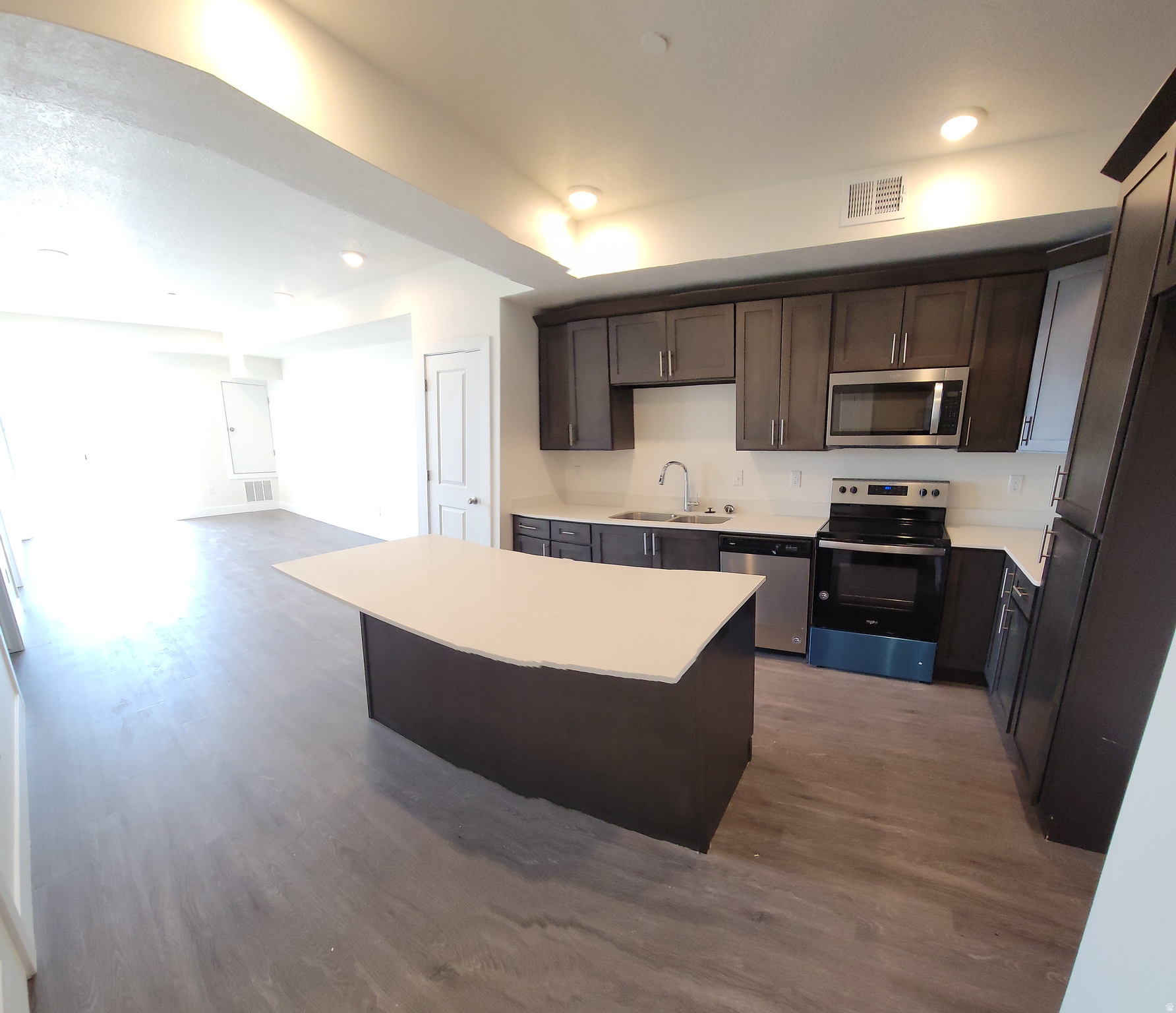 FALCON RIDGE - Residential