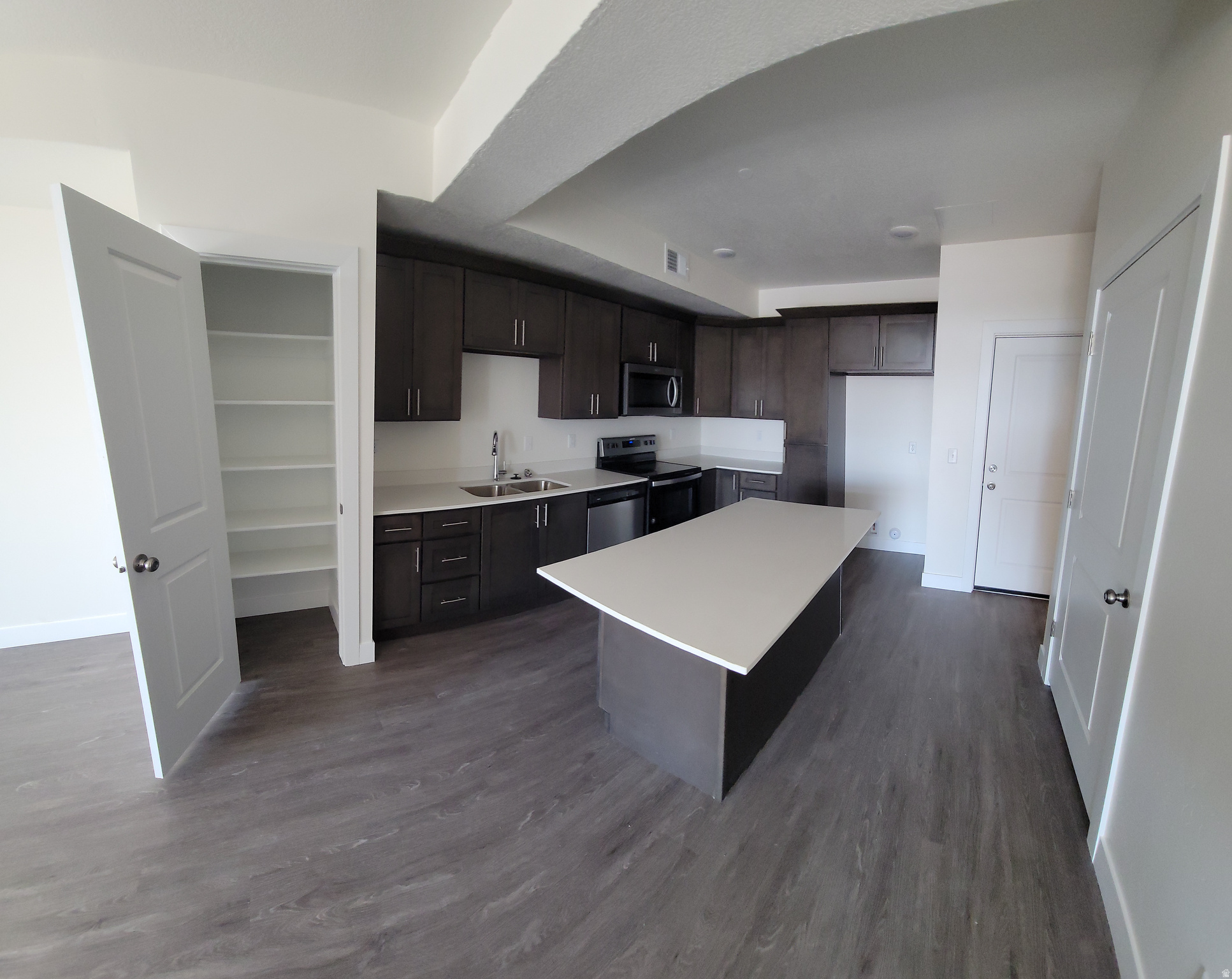 FALCON RIDGE - Residential