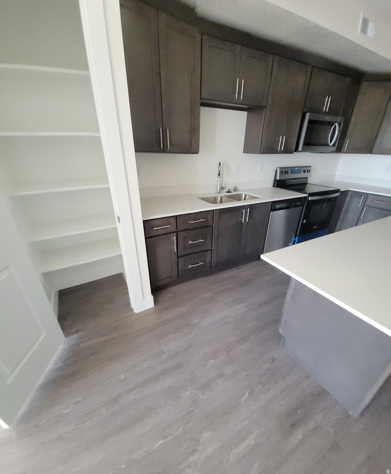 FALCON RIDGE - Residential