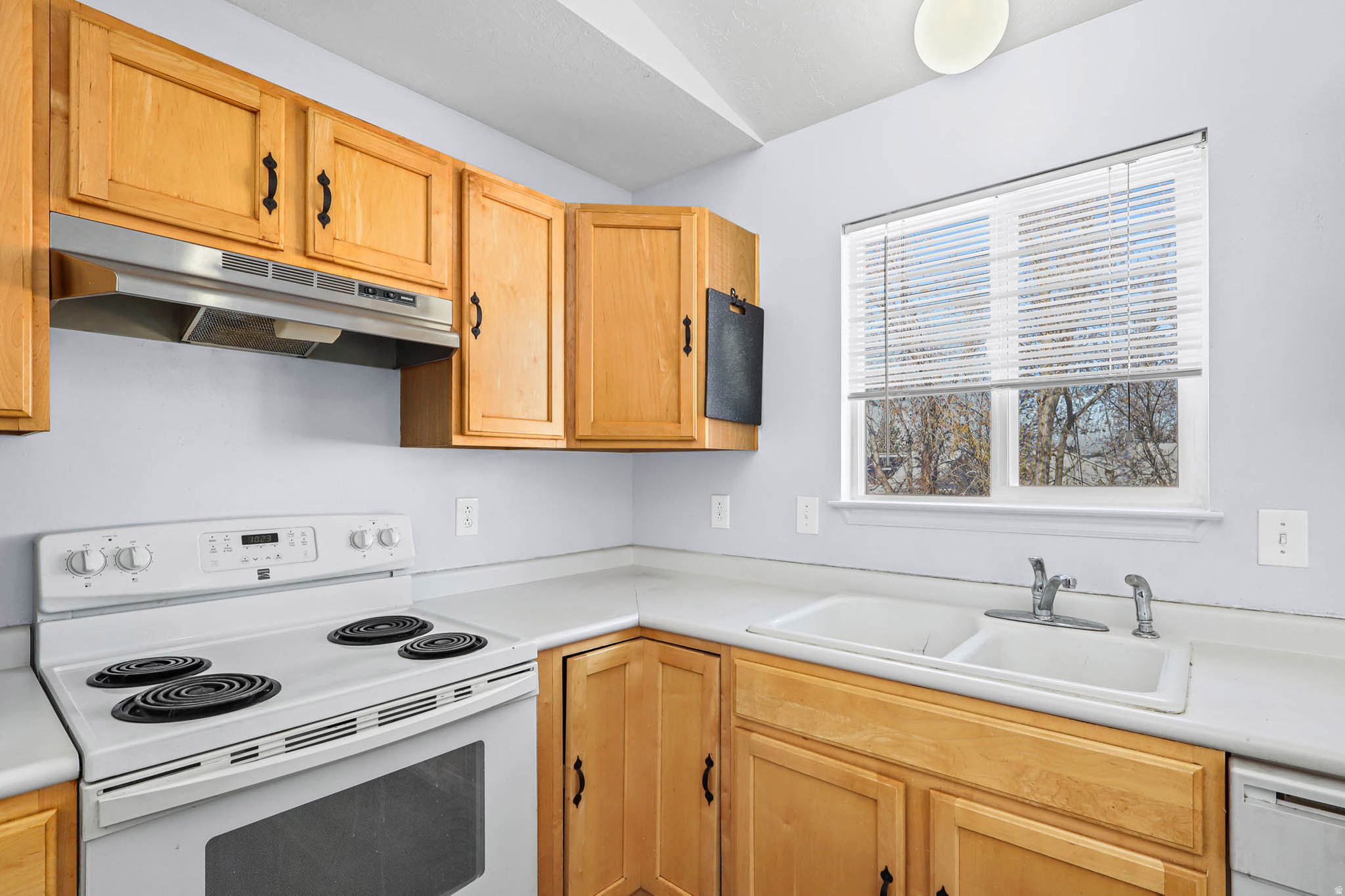 EASTLAND ESTATES - Residential