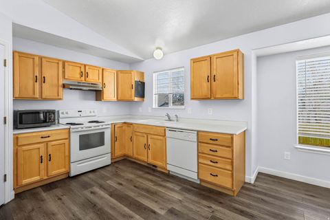 Tiny photo for 405 E 1310 N, Tooele, UT 84074 (MLS # 2126430)