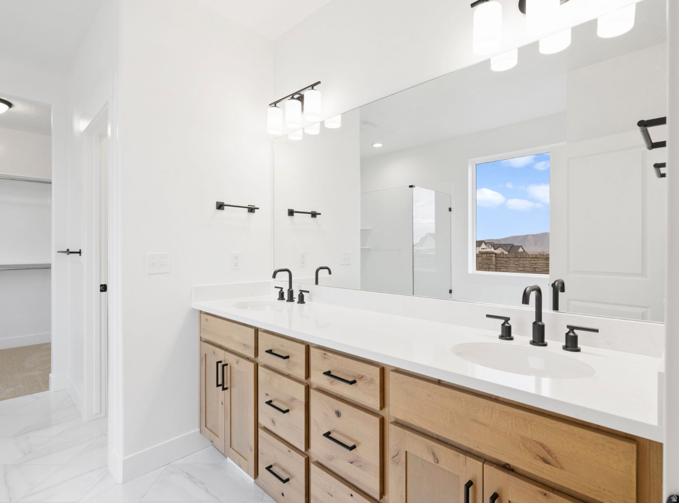 GARRETT'S PLACE - Residential