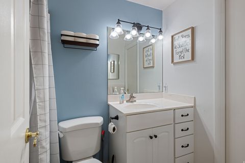 Tiny photo for 553 N 200 W, Bountiful, UT 84010 (MLS # 2155264)