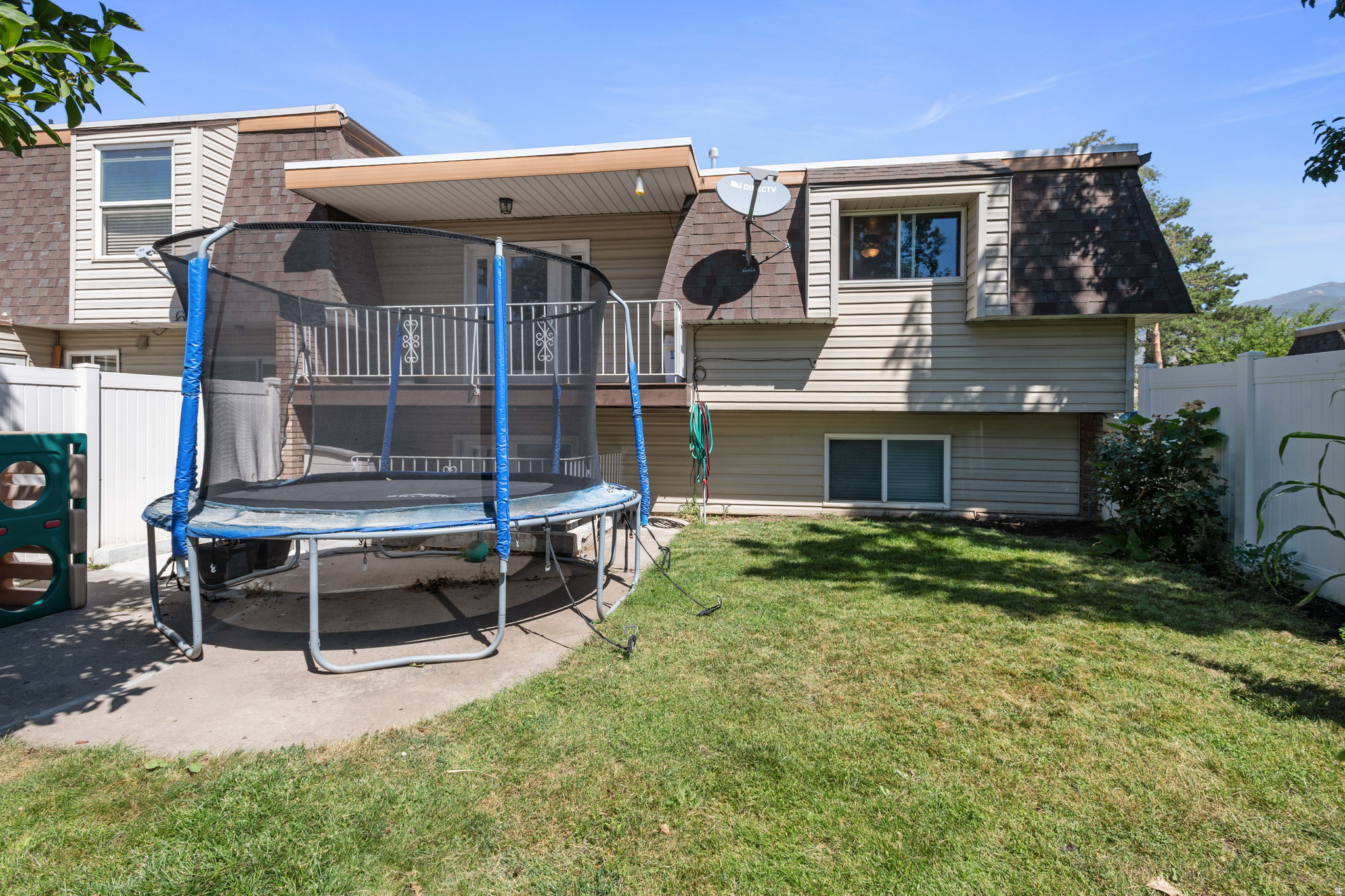 MEADOWBROOK ESTATES - Residential