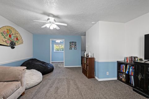 Tiny photo for 553 N 200 W, Bountiful, UT 84010 (MLS # 2155264)