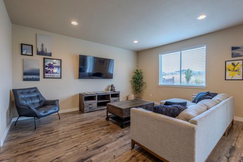 Tiny photo for 1107 W COYOTE GULCH WAY, Bluffdale, UT 84065 (MLS # 2133714)