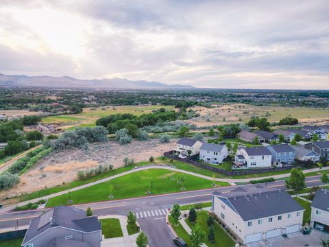 Tiny photo for 1107 W COYOTE GULCH WAY, Bluffdale, UT 84065 (MLS # 2133714)