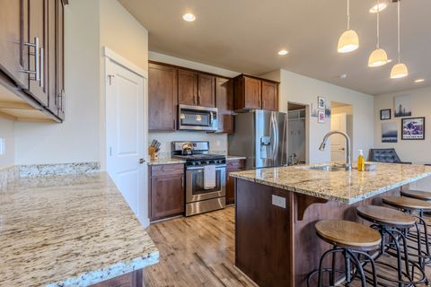 Tiny photo for 1107 W COYOTE GULCH WAY, Bluffdale, UT 84065 (MLS # 2133714)