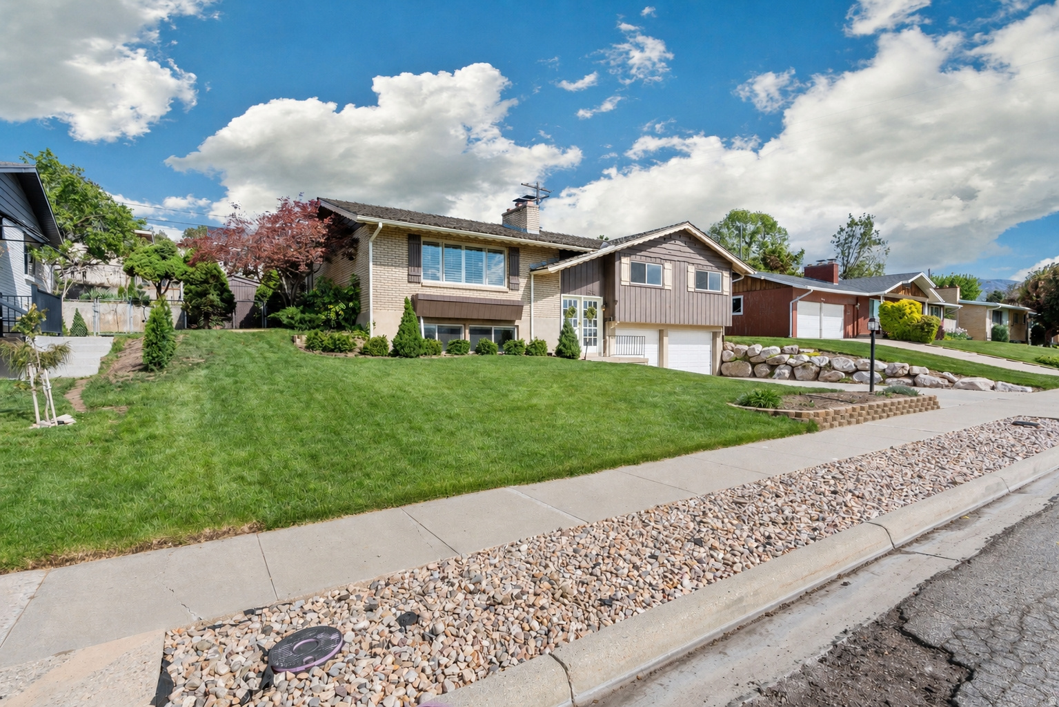 BOUNTIFUL LAKE HILLS - Residential