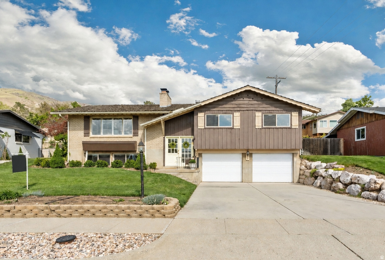 BOUNTIFUL LAKE HILLS - Residential
