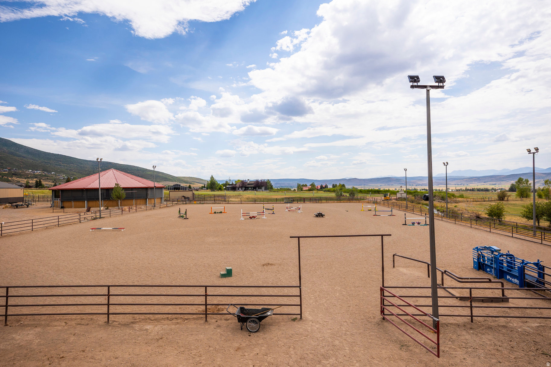 SHADOWS SUBDIVISION - Residential