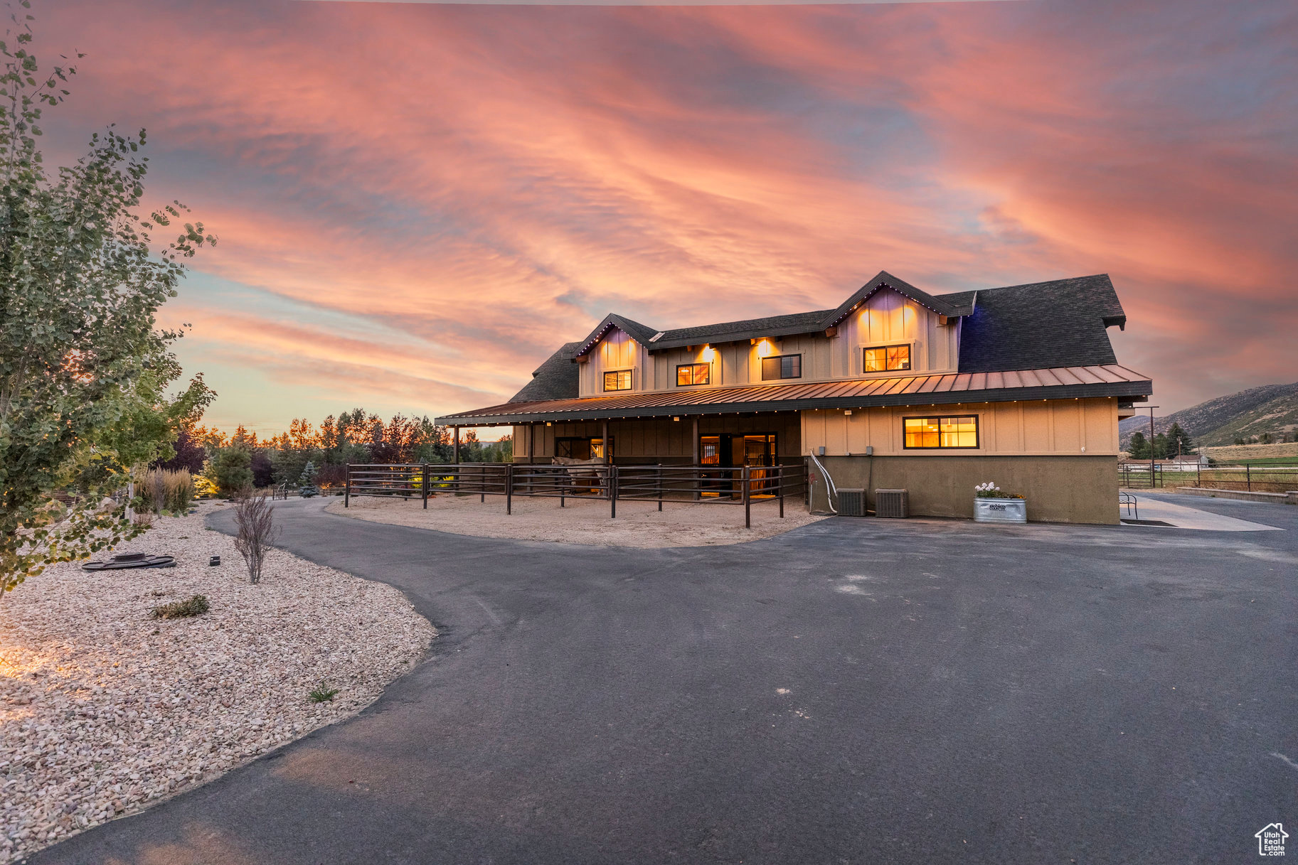 SHADOWS SUBDIVISION - Residential