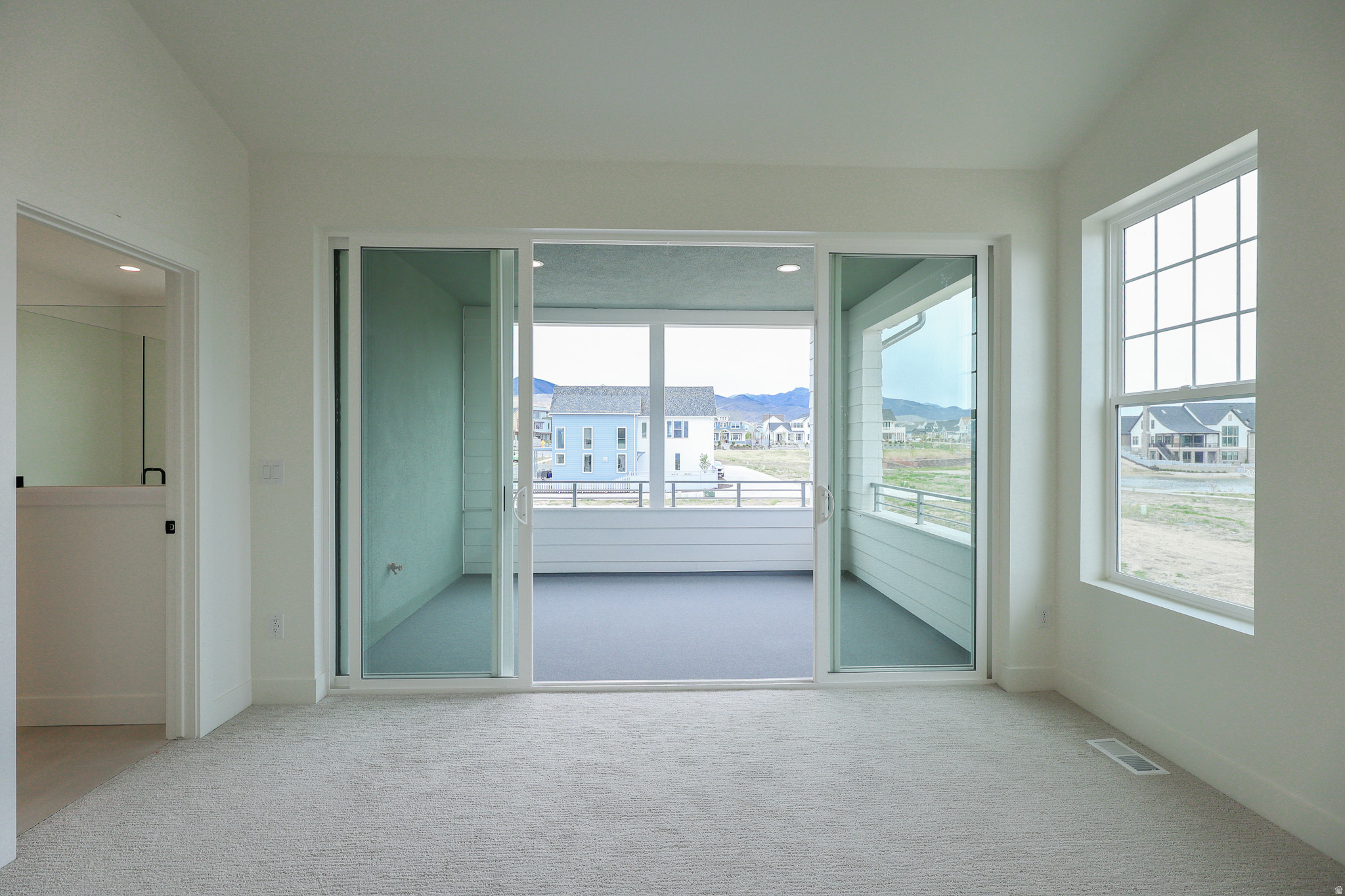 DAYBREAK - Residential Income